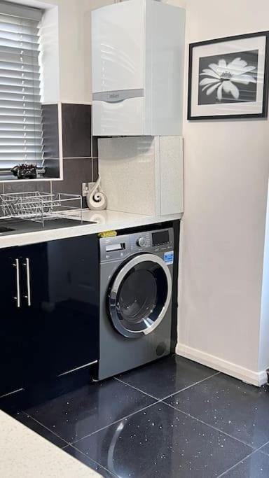 Cheerful 3 Bedroom Townhouse With Free Parking. 比勒瑞卡 外观 照片